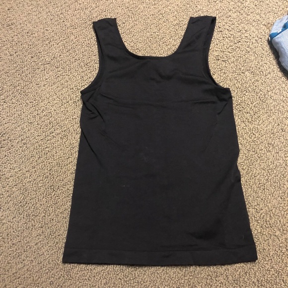 Black Guess tank top - Picture 3 of 3